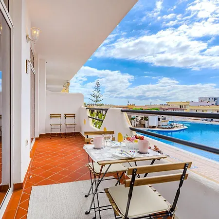 Marina Palace With Swimming Pool Daire