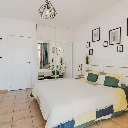 Daire Marina Palace With Swimming Pool