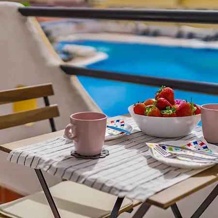 Marina Palace With Swimming Pool